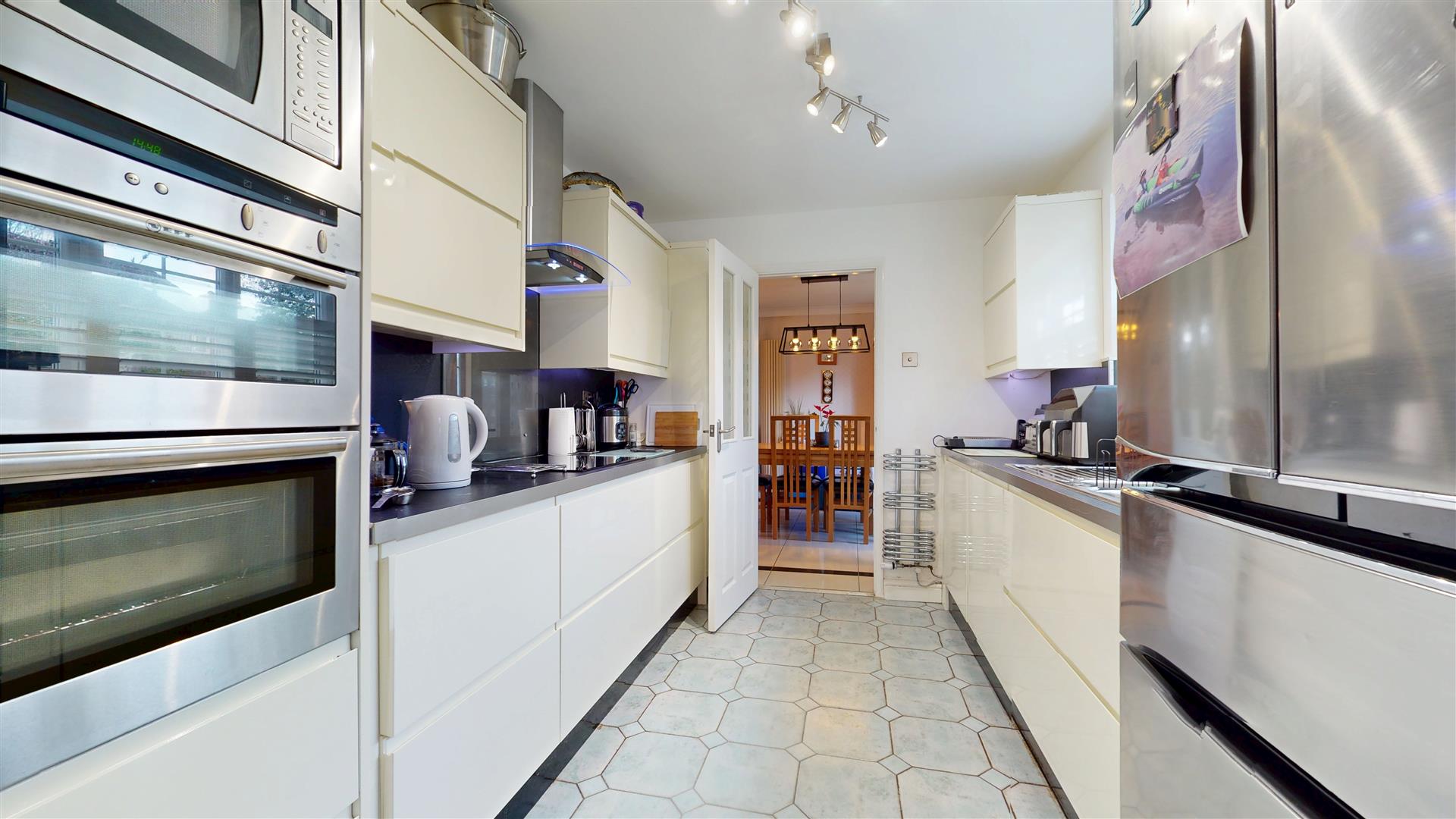 4 bed property in The Boundary, Milton Keynes